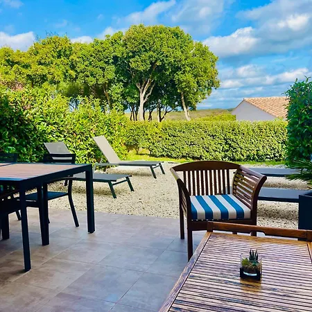 Noelly - Les Hauts De Feriehus *