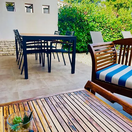 Noelly - Les Hauts De Bonifacio (Corsica)