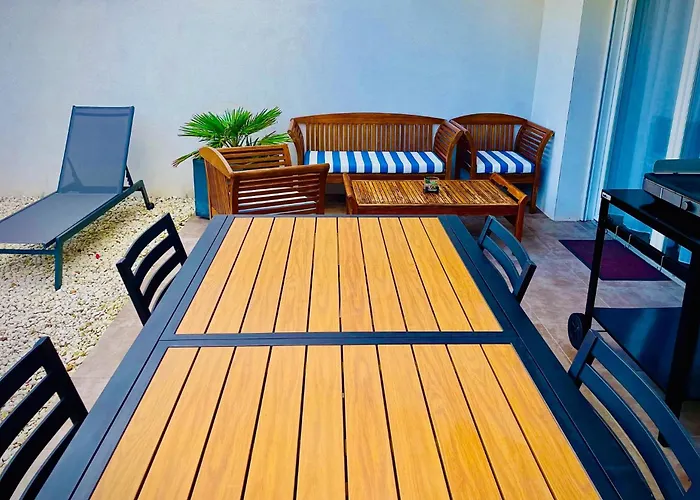 Hébergement de vacances Noelly - Résidence Les Hauts De *