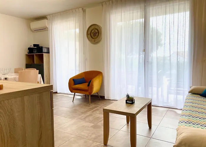 Noelly - Résidence Les Hauts De Hébergement de vacances