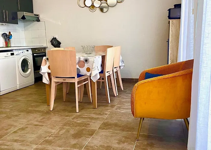 Noelly - Résidence Les Hauts De Hébergement de vacances *